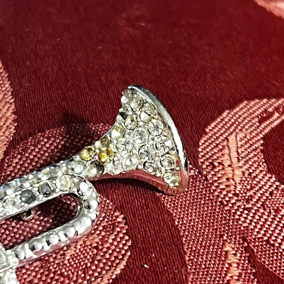 Vintage musical trumpet instruments pin - Picture 5 of 9